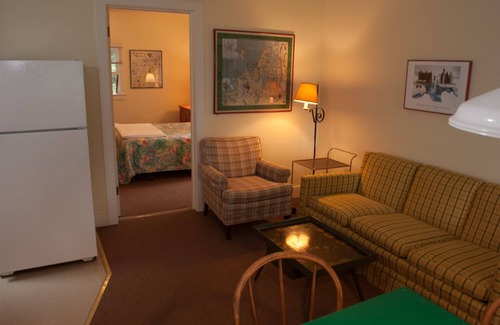 Lake Leelanau Resort | Fountain Point - Cottage 8