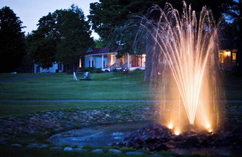 Lake Leelanau Resort | Fountain Point - Hotel Room 5