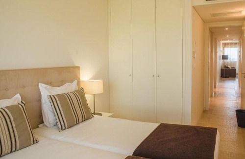 Carvalhal Hotel | FOUR 2BR Apartments @ Beach Retreat w/ Spa, Heated Pools, Close to Sado Emotion