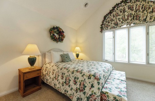 Grand Rivers Condo | Four Bedroom Hurst Haven Condo