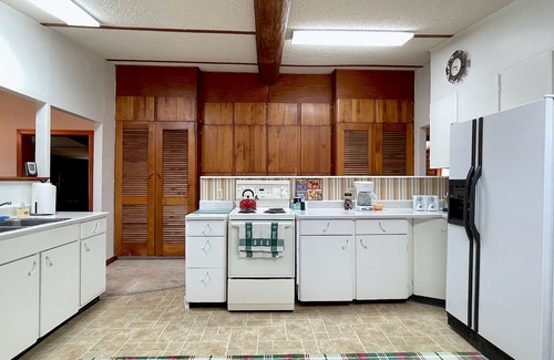 Cody House | Four C Guest Ranch, surrounded by mountains & located on a working cattle ranch/South Fork Valley!