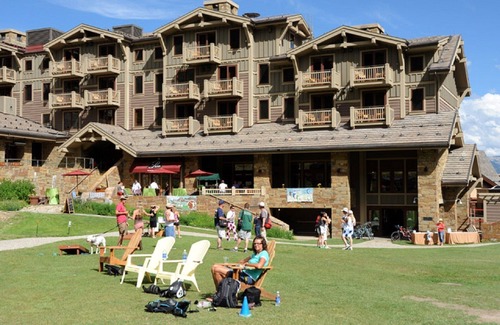 Teton Village Condo | Four Seasons Residence. 2 Bed/2.5 Bath. nAvailable Select Winter Dates 2026!