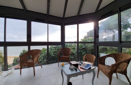 Fouras House | Fouras, Villa with character, direct private access to the beach.