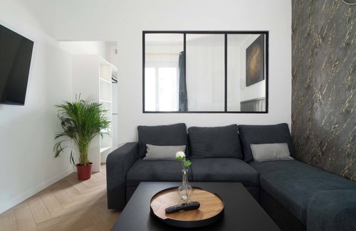 Le Bourget Apartment | Fourside Deluxe Appartments Le Bourget Suite Victor