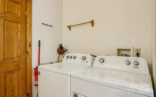 Bryson City House | Fox Creek Cabin 1: Creekside Cabin in the Smoky Mountains