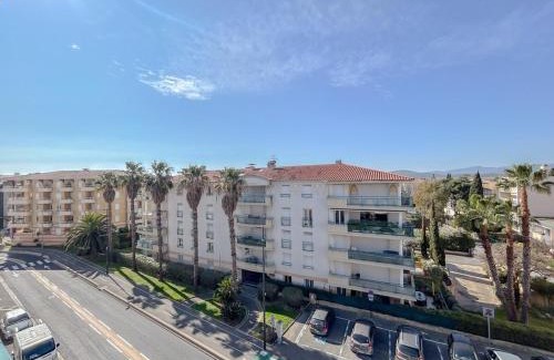 Frejus Port Apartment | Fréjus 2 pièces avec Terrasse, proche des Plages