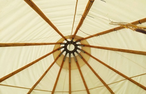 Eclaron-Braucourt-Sainte-Liviere RV Rental | Tipi Dans la Clairière au Bord du Lac Du Der