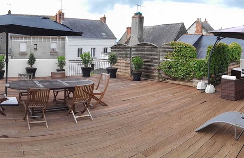 Ingrandes-Le Fresne sur Loire House | Homerez - Charming Family House in Ingrandes