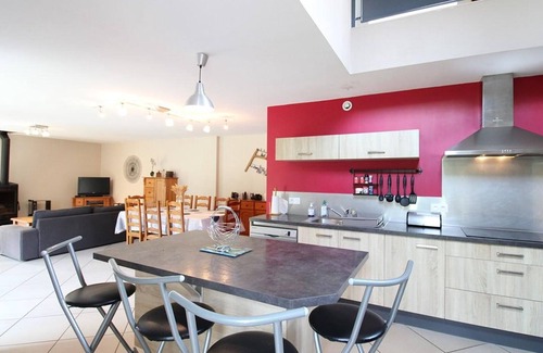 Neuveglise-sur-Truyere Cottage | Gite Neuvéglise-sur-Truyère-Sériers, 3 bedrooms, 6 persons