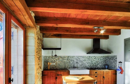Rouffignac-Saint-Cernin-de-Reilhac Ski Chalet | In the heart of the Dordogne, house for 6, pool