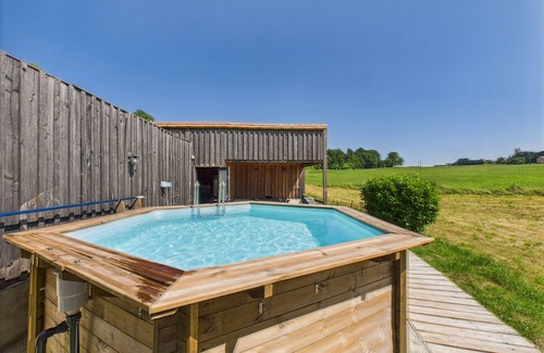 Rouffignac-Saint-Cernin-de-Reilhac Ski Chalet | In the heart of the Dordogne, house for 6, pool