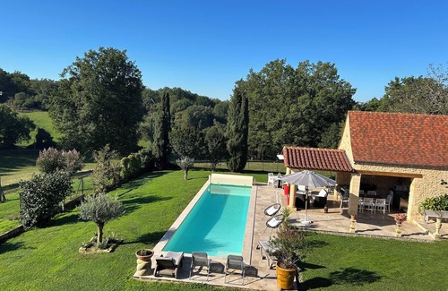 Saint-Felix-de-Reillac-et-Mortemart House | Gîte du pigeonnier with swimming pool Périgord noir 6 people 165€ per night
