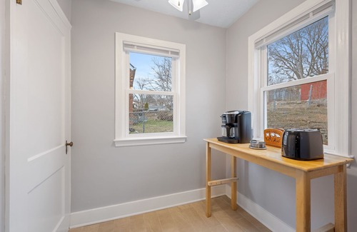 Aksarben - Elmwood Park House | Frances. Cozy pet friendly home.