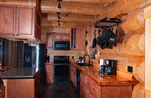 Twin Mountain Ski Chalet | Franconia Notch Bretton Woods!