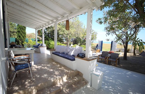 Porto Empedocle Villa | Franz Beach House - Exclusive Beach Villa