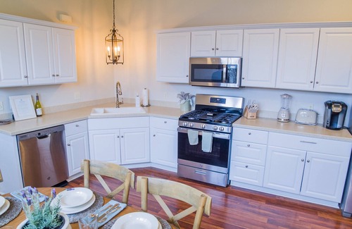 Fredericksburg Cottage | Fredericksburg Cottage 0.6 miles to Main Street