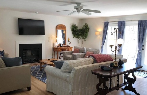 South Bethany House | FREE ACTIVITIES!!! Super location just steps from the beautiful beaches of South Bethany with all the cottage charm imaginable featuring hardwood floors, 4 bedrooms, 3.5 baths