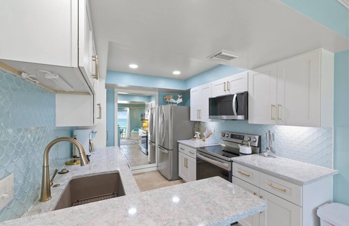 Pensacola Beach Condo | FREE BCH SVC! Updated 1 bedroom condo at Regency Towers 406 East!