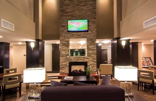 Bressi Ranch Condo | Free Breakfast Included! Pool & Hot Tub Access. Great Location!
