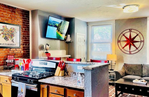 East Allegheny House | Free Park+3 BR *3 bathrooms*Walk to PNC & Acrisure