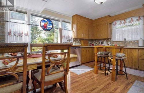 Milk River House | Free self serve breakfast. 12 mins to USA border/26 mins to Writing on Stone.