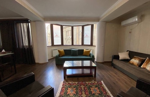 Tbilisi Apartment | Freedom Square Apartment by City Centre Apart Hotel