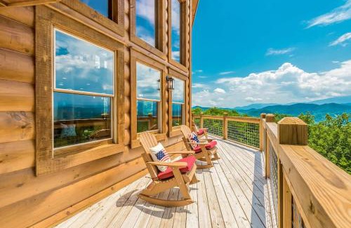 Sevierville House | Freedoms View, Game Room & Amazing Views, FREE tickets each paid day, Hot Tub!