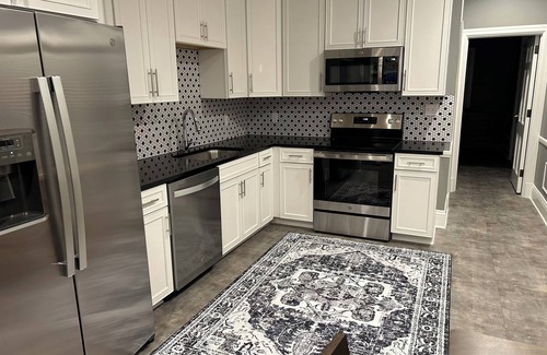 Pascagoula Condo | French Quarter-Style Downtown Executive Apartment