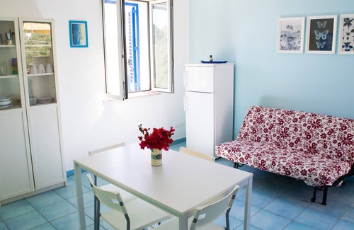 Marina di Novaglie Apartment | Fresh and bright apartment 350 meters from the sea