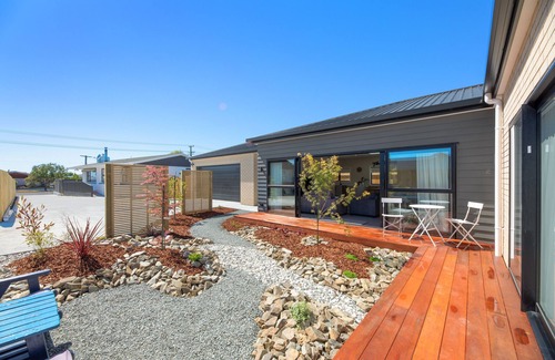Blenheim House | Fresh brand new comfy home