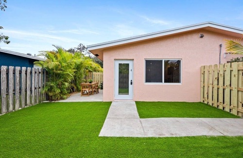 Sailboat Bend Apartment | Fresh & Bright Condo 1BR/1BA – Near Riverwalk