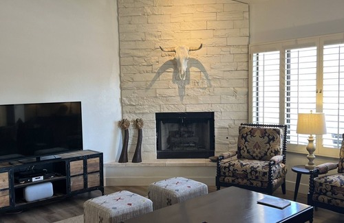 Carefree House | Freshly Renovated Townhome In The Heart Of Carefree Top Golf courses near by