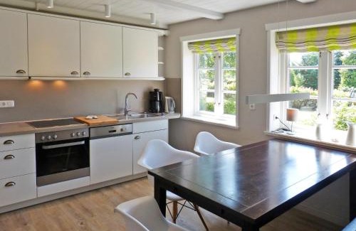 Suddorf House | Friesenhaushälfte Backbord