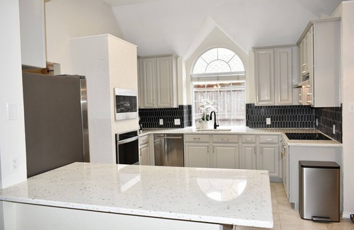 Frisco House | Frisco Newly Renovated Oasis