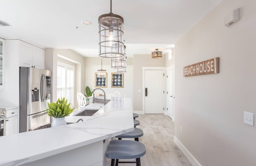 North Forest Beach Condo | From the Owners Seen on HGTV! Deluxe Beach Villa, Quick Beach Access!