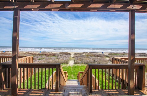 Freeport House | Front Row Beach Front