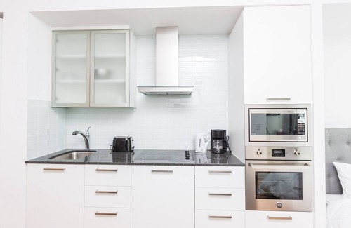Toronto Entertainment District Apartment | Front St - Entertainment District