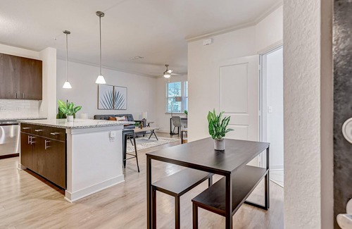 Golden Glades - The Woods Apartment | Frontdesk | 1 BR near Jacksonville Beach Pier