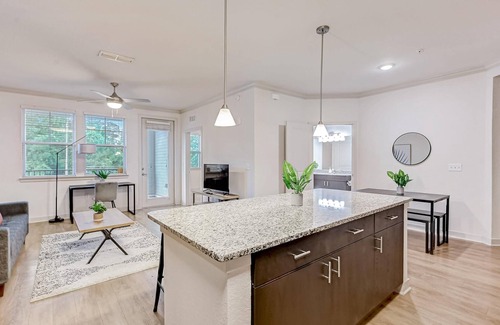 Golden Glades - The Woods Apartment | Frontdesk | 1 BR near Jacksonville Beach Pier