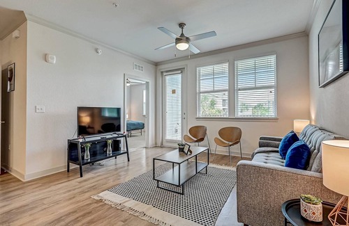 Golden Glades - The Woods Apartment | Frontdesk | 2 BR Apt near Neptune Beach