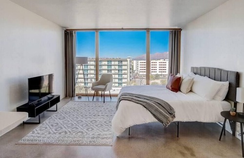 Downtown Tucson Apartment | Frontdesk | Central Downtown Studio