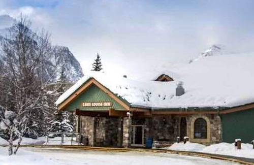 Lake Louise Apartment | Frosty Hideaway | Perfect Alpine Setting