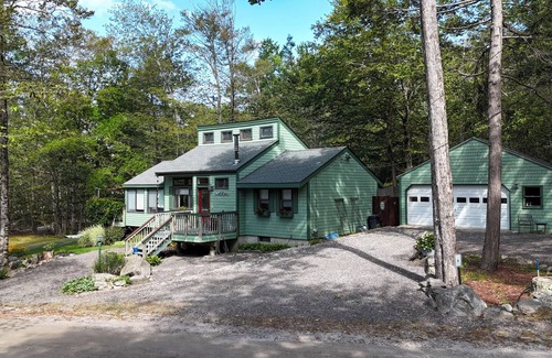 Standish House | Frye Island Sanctuary: Steps to Beach 6 + Spectacular Private Backyard & Patio
