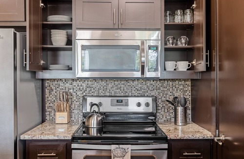 Fort Worth Apartment | Ft Worth Southside Loft 203- Walk to Magnolia Ave!