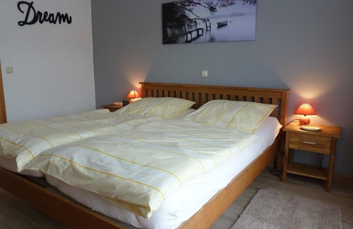 Rurberg Apartment | Fuchsloch holiday home for 12 people - Fuchsloch, Fewo Small foxhole and anchorage