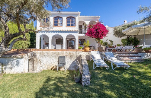 Nerja Villa | Fuente Del Baden Villa Flores