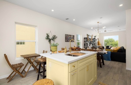 Port Isabel House | Full Beach House - Sleeps up to 12 in private units each with full kitchens!