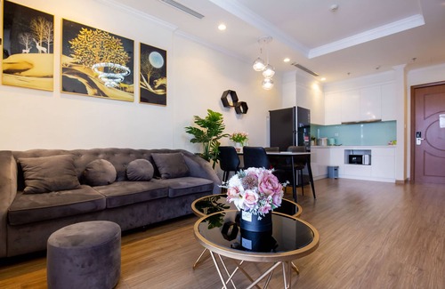 Hai Ba Trung Apartment | Full House Times City