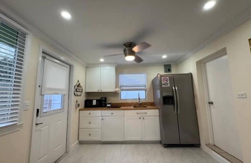 Westgate Apartment | Full Kitchen Private Apartment Bidet in Bt