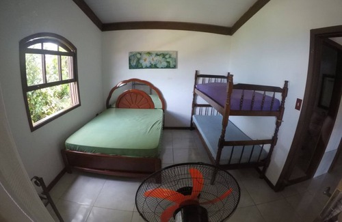 Portinho House | Full sea and mountain views 100m from the beach